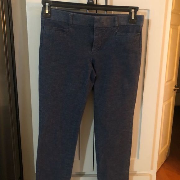 Banana Republic Pants - Women’s BANANA REPUBLIC denim look pants - Size 0  (2/$15 ITEM)